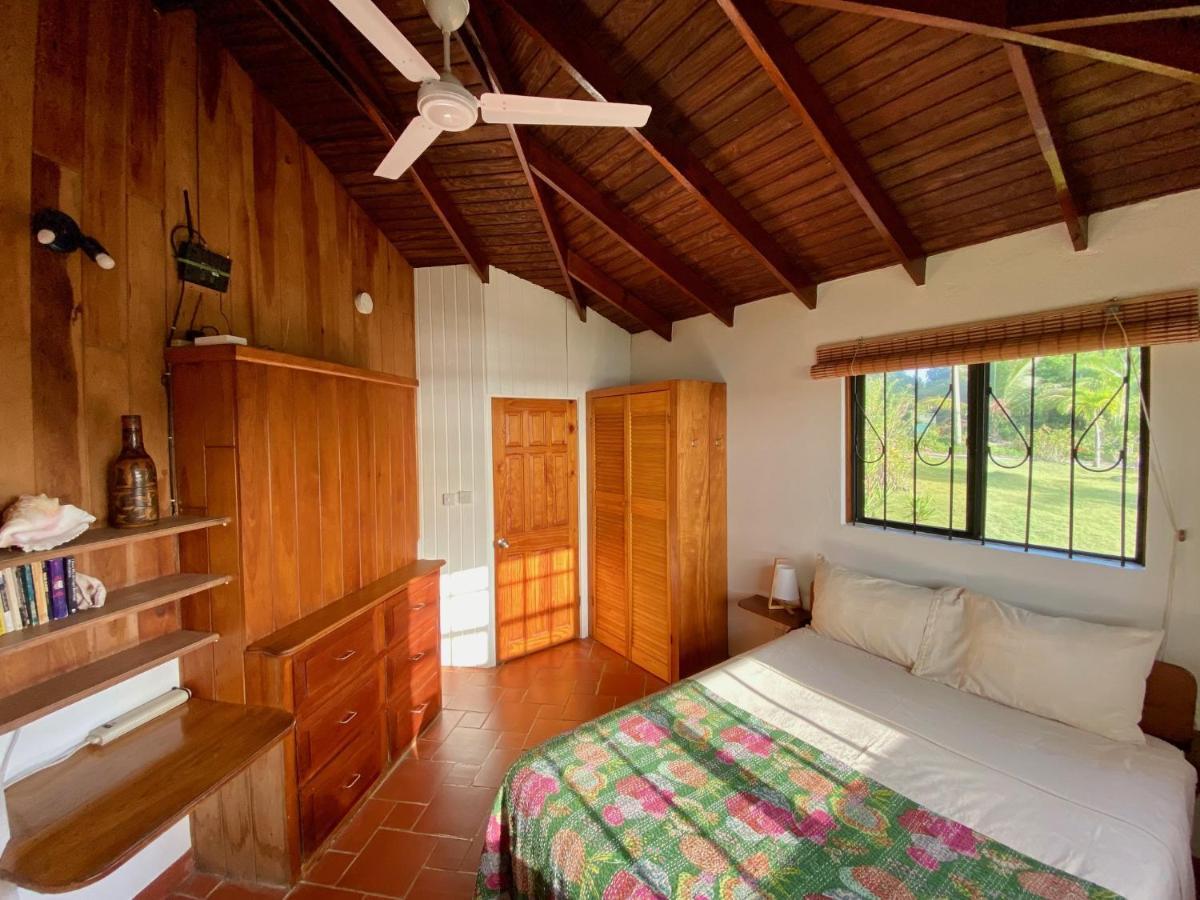 Sea Cliff Eco-Cottages Calibishie Exteriör bild